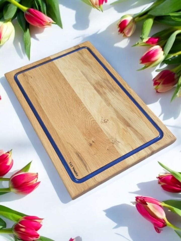 Meşe Ağacı - Mavi Epoksi Oluklu Kesme Tahtası 39 Cm