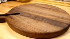 Ceviz Ağacı 35 Cm Çap Doğal Ahşap Pizza Peynir Sunum Et Steak Saplı Kesme Tahtası