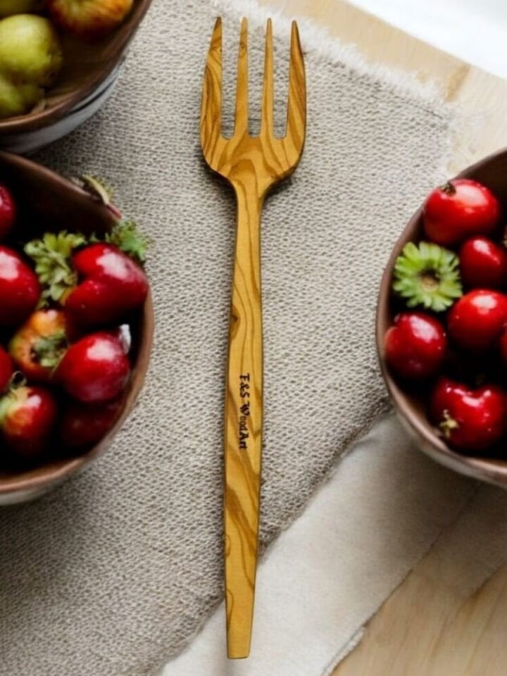 Edremit Zeytin Ağacı Doğal Ahşap El Yapımı Servis Çatalı 26,5 Cm