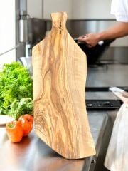 42 X 15 Cm Doğal Zeytin Ağacı Eksiz Tek Parça El Yapımı Saplı Kesme Sunum Tahtası