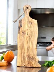 49 X 16 Cm Eksiz Tek Parça Doğal Zeytin Ağacı Saplı Kesme Sunum Tahtası
