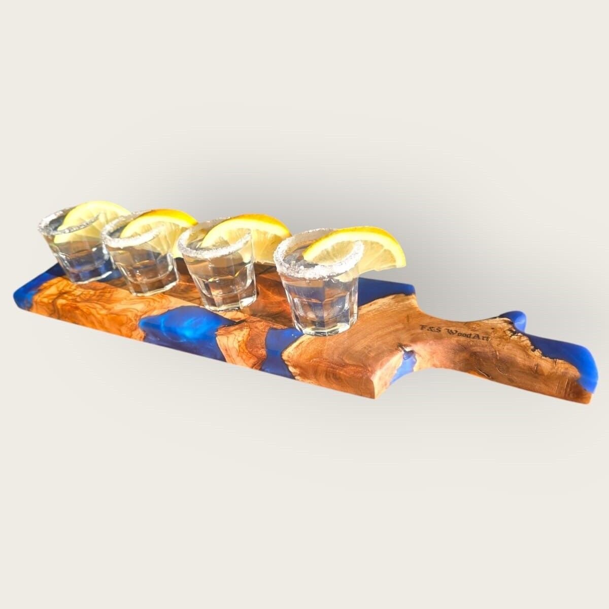 Zeytin Ağacı Ahşap Epoksi Tekila Parti Sunum Tepsisi ( 4 Adet Shot Bardak Dahil )