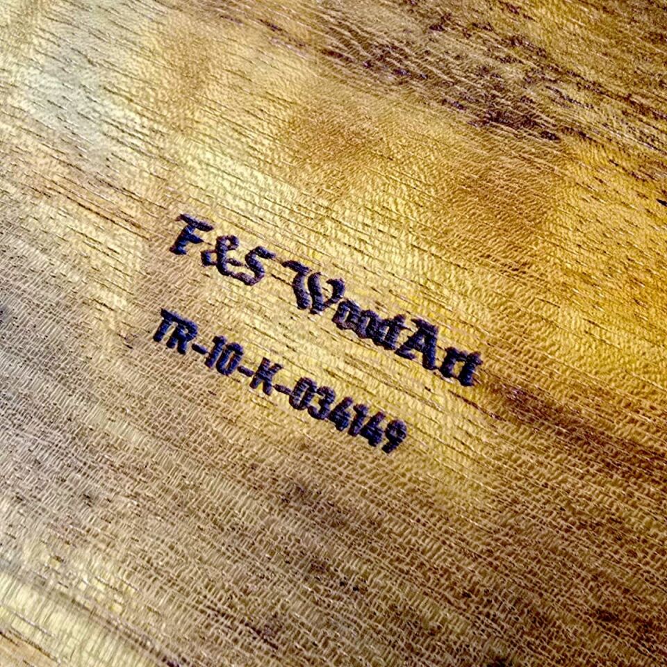 Tek parça masif iroko ağacı 35 cm yuvarlak oluklu Pizza Sunum kesme sunum tahtası