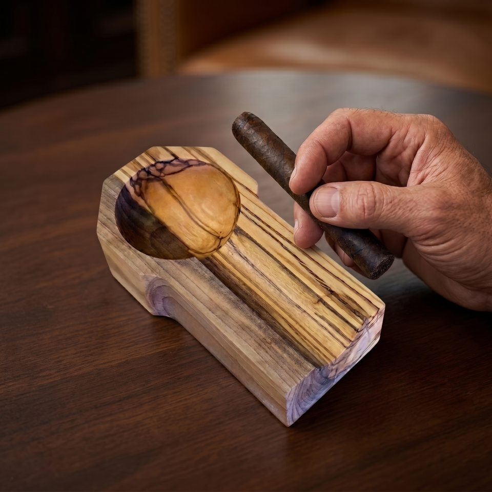 F&S WoodArt El Yapımı Zeytin Ağacı Lüks Puro Küllüğü - 13x7cm