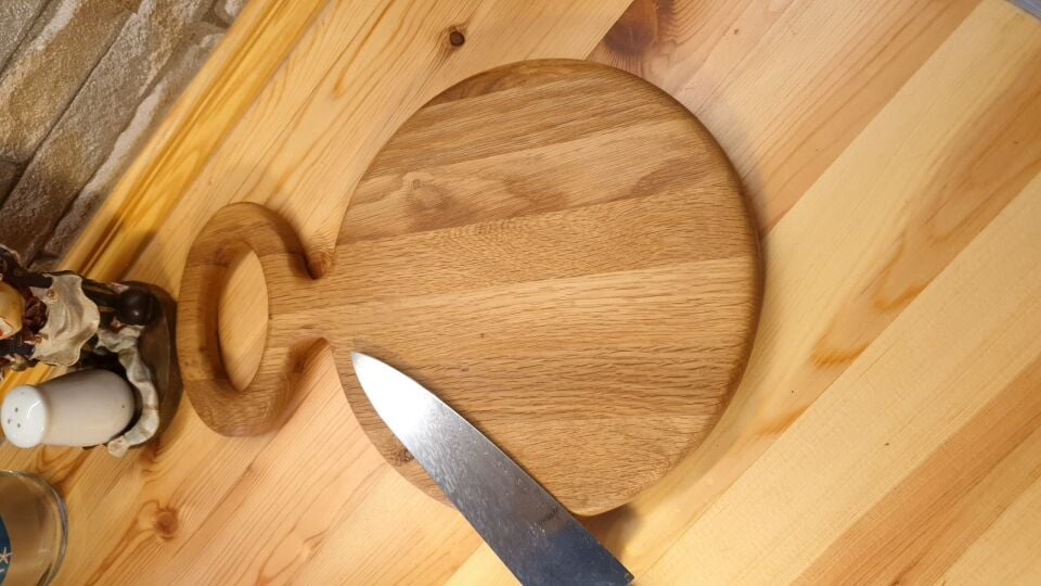Saplı yuvarlak sunum - kesme tahtası  37 cm  - meşe ağacı doğal ahşap